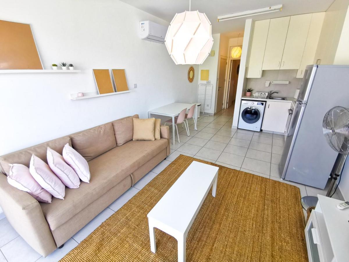 Happy Day Dreamer Apartments Pyla Dış mekan fotoğraf
