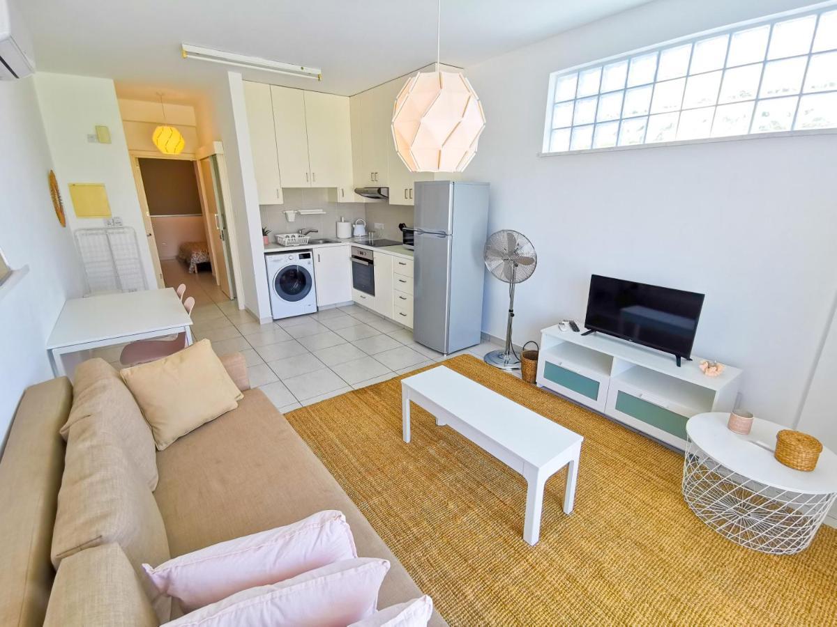 Happy Day Dreamer Apartments Pyla Dış mekan fotoğraf